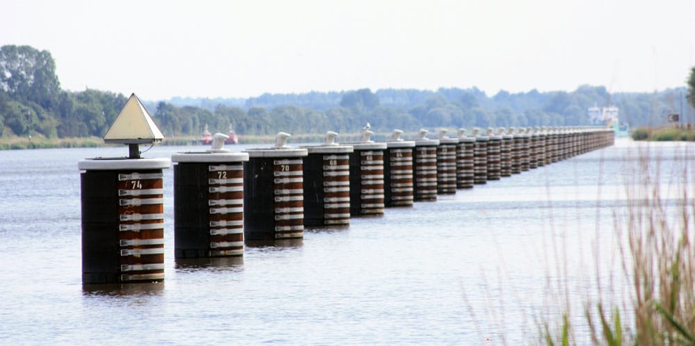 Salben finden sich in jeder Weiche im Nord-Ostsee-Kanal